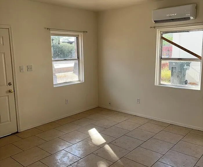 204 W Kelso St #4 — Photo 3