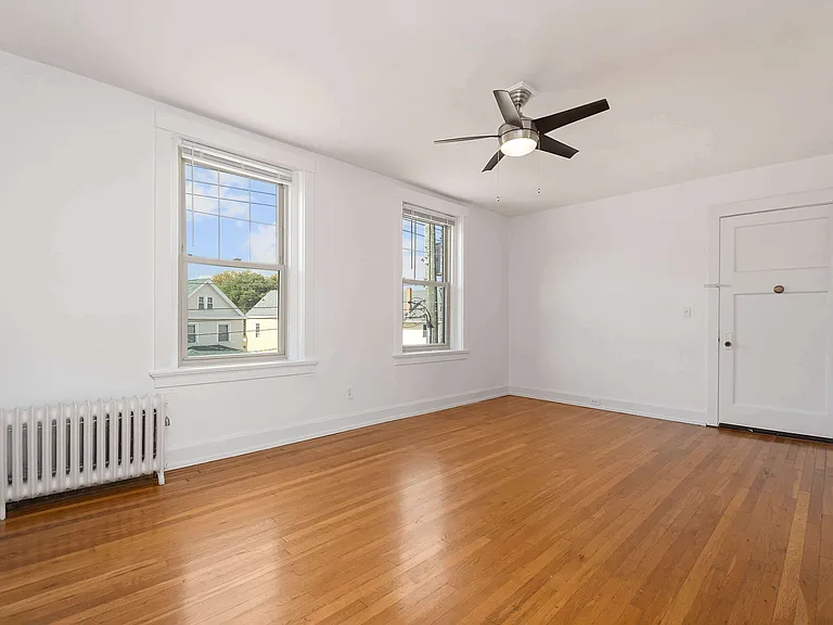 4330 Smith Rd Living Room