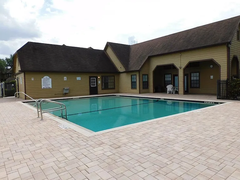 420 Forestway Cir #201 — Photo 9