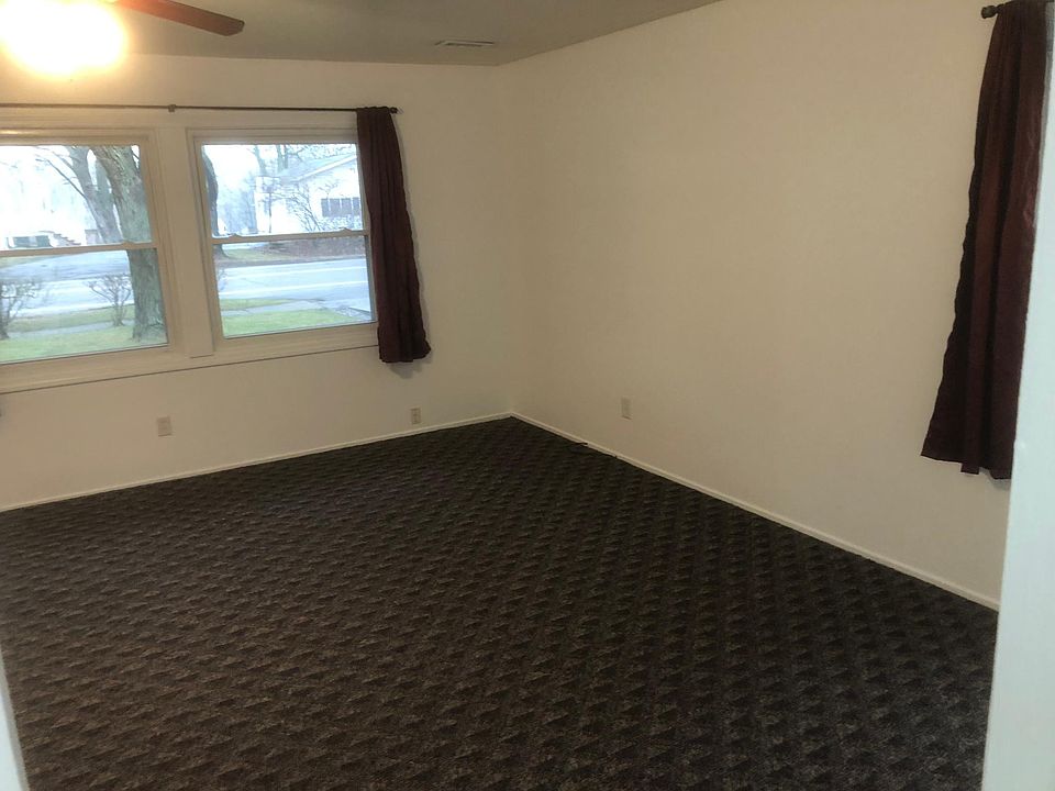 2nd image of 3133 Mount Olivet Rd