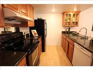 4th image of 21067 Red Fir Ct