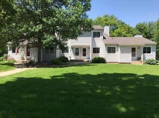 1736 Humphrey Ct, Northfield, MN 55057