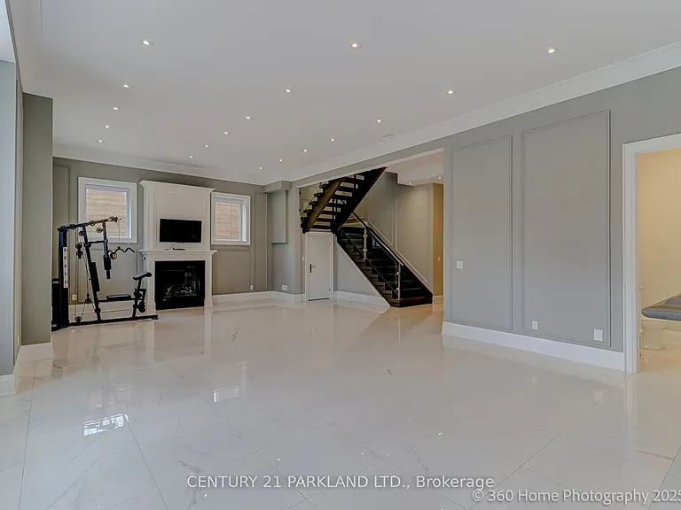 311 Churchill Ave — Photo 36