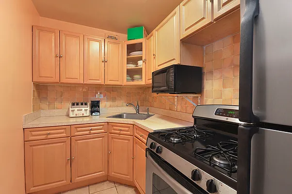 Sold by Corcoran | media 2