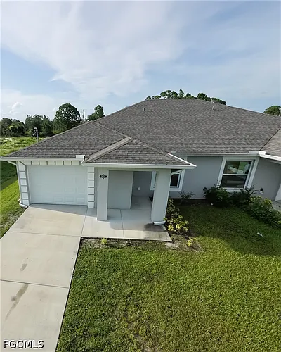 941 Jaguar Blvd Photo 1