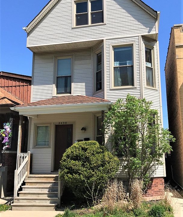 1st image of 2438 W Berteau Ave #2