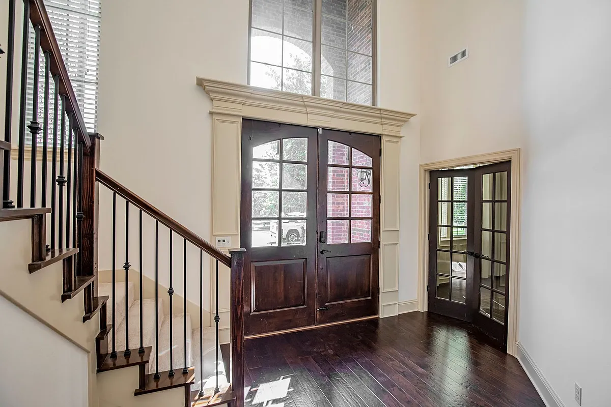 Building Photo - 4605 Willow Ridge Way