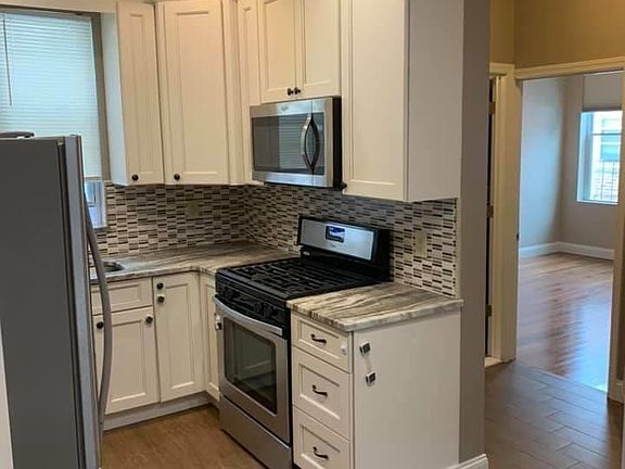 5th image of 8304 13th Ave #2
