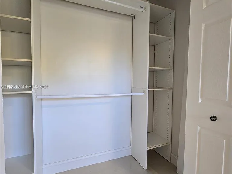 2403 Antigua Cir #L2 — Photo 18