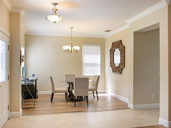5th image of 1112 GLENRAVEN LANE
