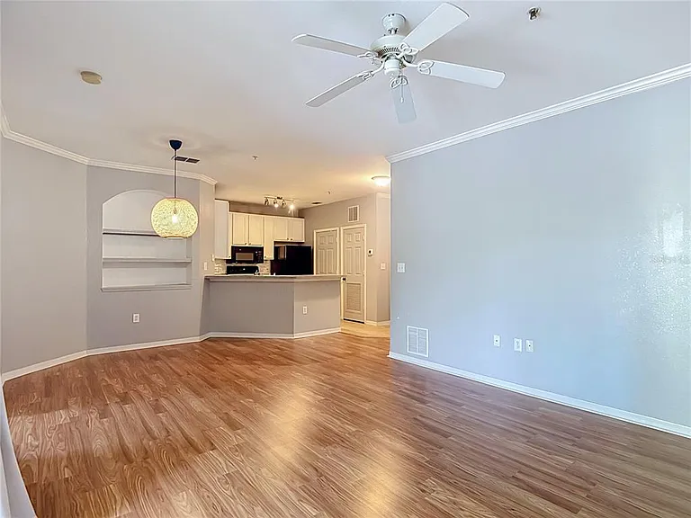 10201 Courtney Palms Blvd #203 — Photo 7
