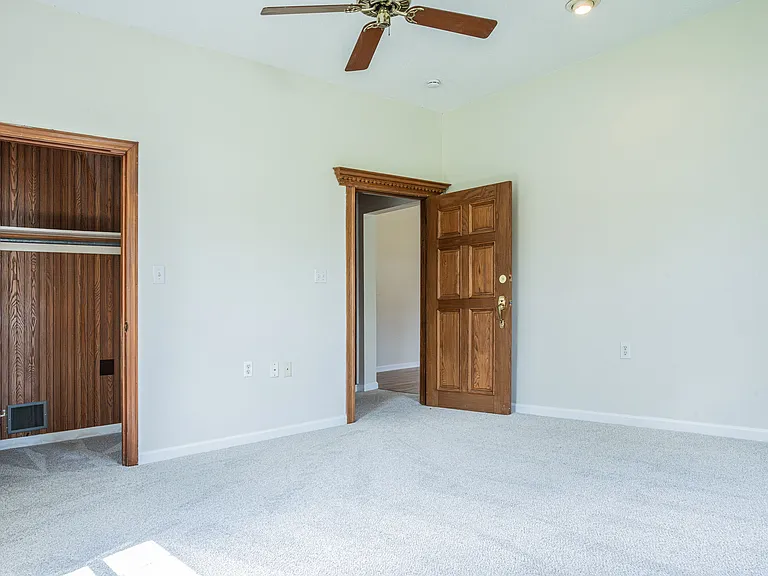 3245 Highway 61 E #1 — Photo 9