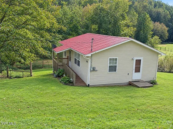 1743 Dry Creek Rd, Blackwater, VA 24221