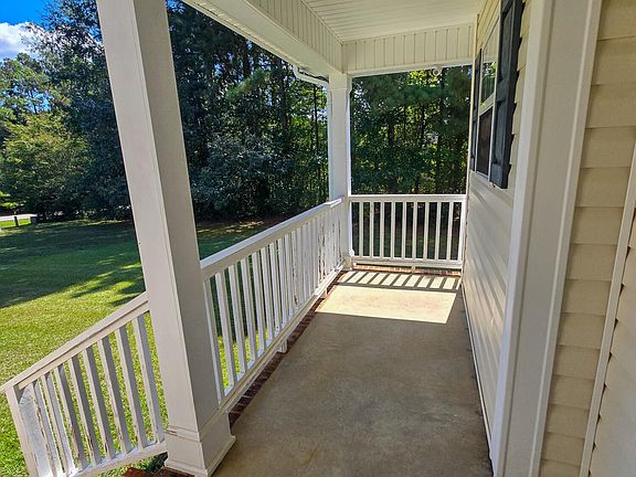 2nd image of 1092 Lake Ridge Dr