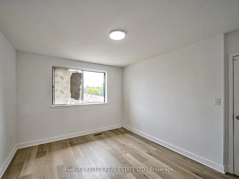 2012 Sheppard Ave W #Townhouse 102 — Photo 34
