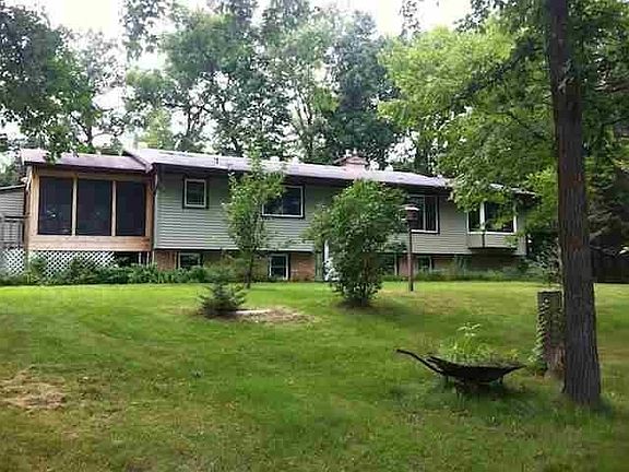 2nd image of 37454 W Lakeshore Dr