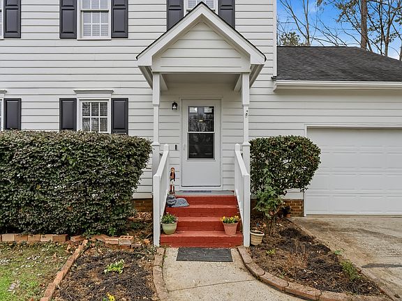 5th image of 112 Romaine Ct