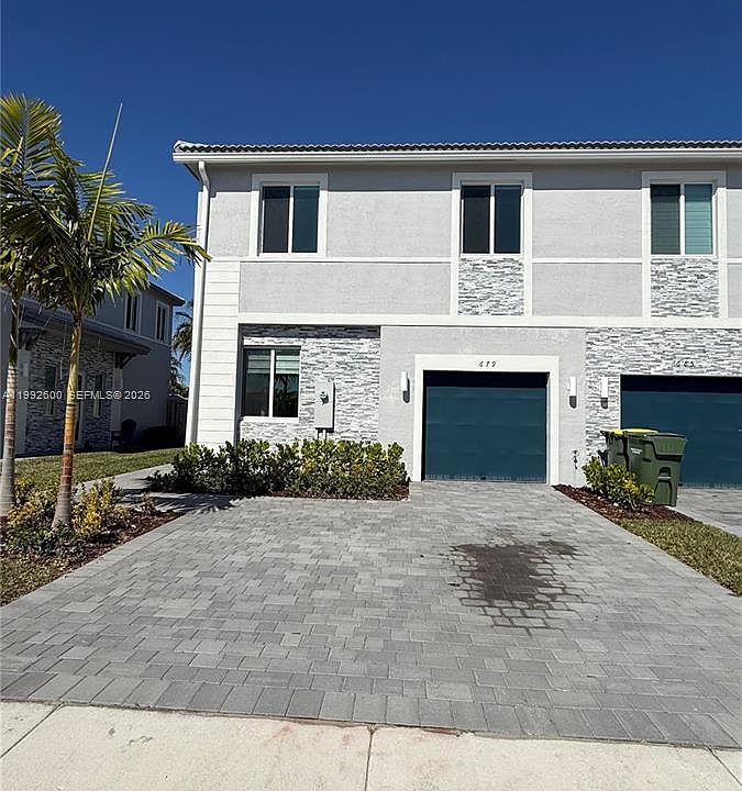 1st image of 679 SE 13th Street Cir