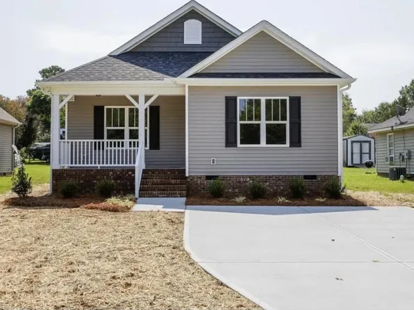 613 S Orange Ave, Dunn, NC 28334
