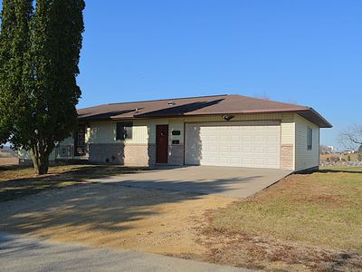 102 S 2nd St, Springbrook, IA, 52075