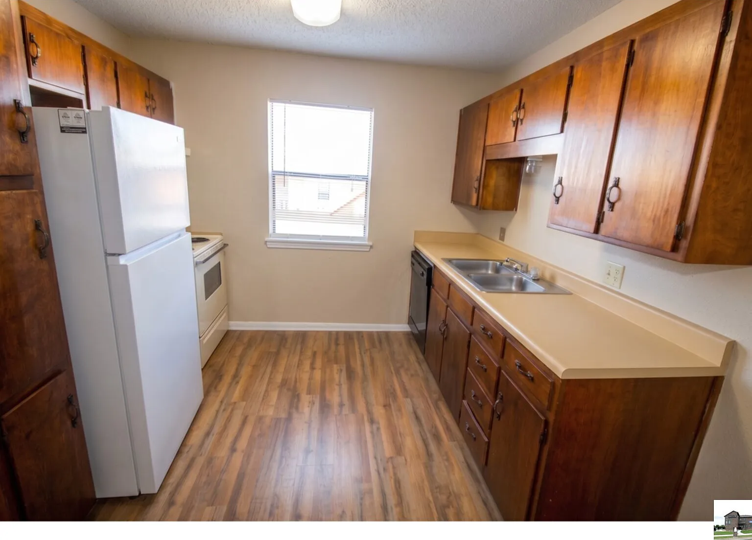 2 bed, 1.0 bath, 795 sqft, $600 — Photo 4