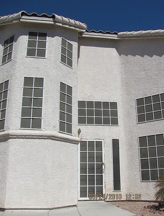 1st image of 900 Villa Crest Ct