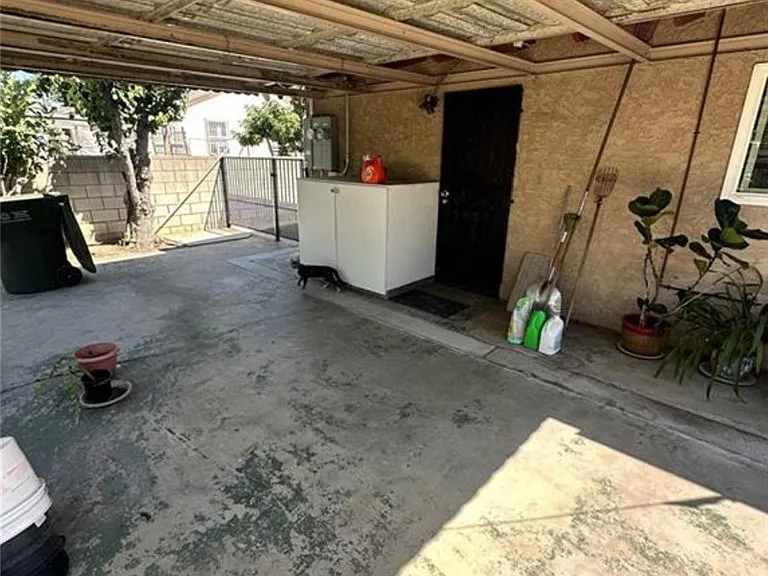 11713 Killian St — Photo 4