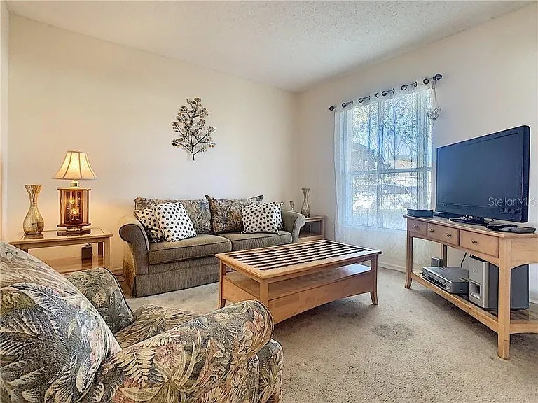 256 Sigmund Loop — Photo 4