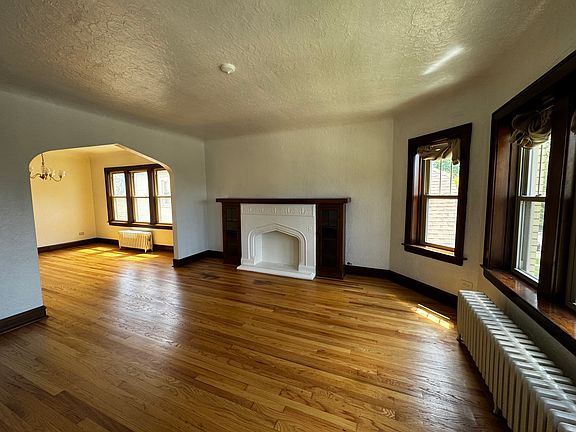 3rd image of 5531 N Linder Ave #2
