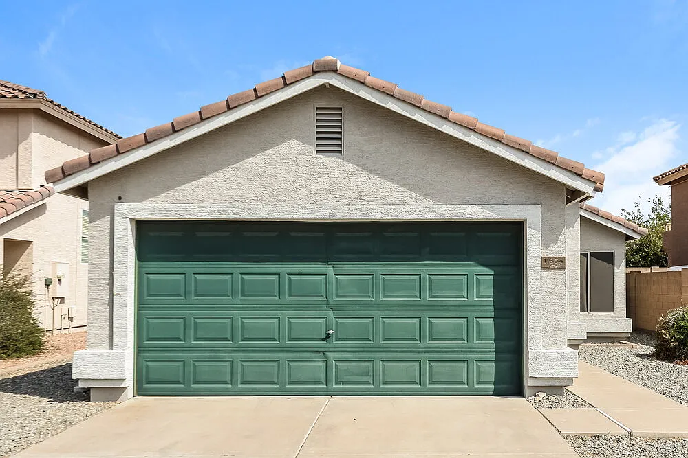 3 bed, 2.0 bath, 1238 sqft, $1,850 — Photo 1