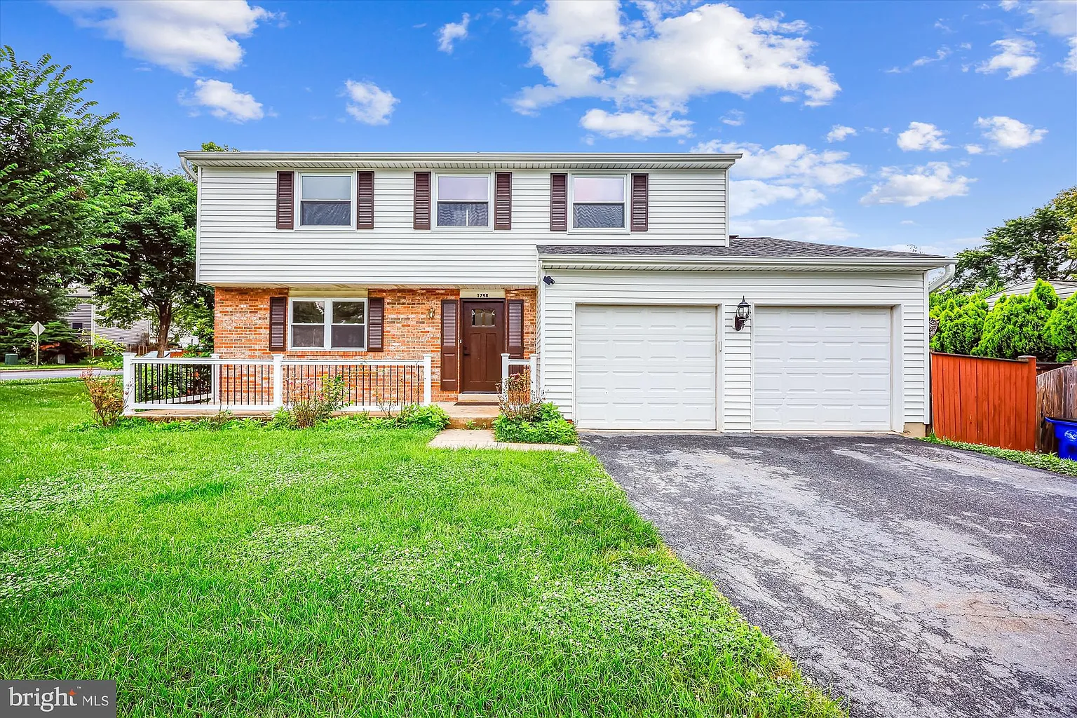 1798 Amber Ct photo 1