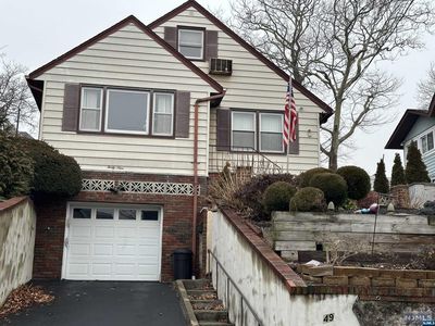 49 Prospect Ter, East Rutherford, NJ, 07073