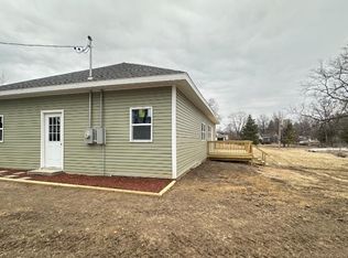 143 E Clinton St, Rushville, IL 62681