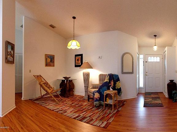 3rd image of 3385 Floral Palm Blvd