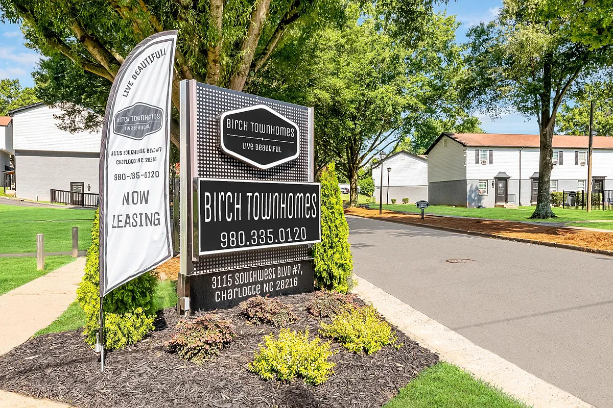 Building Photo - Birch Townhomes