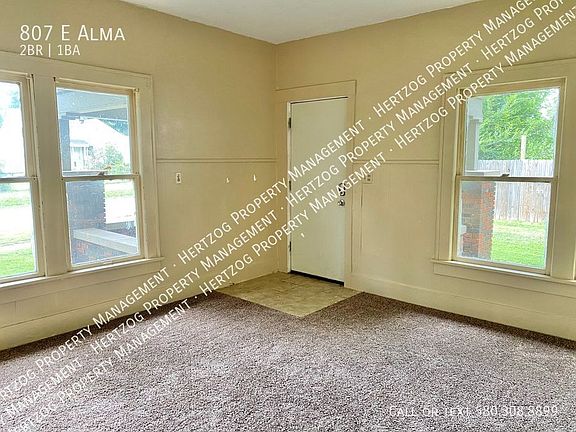 4th image of 807 E Alma Ave