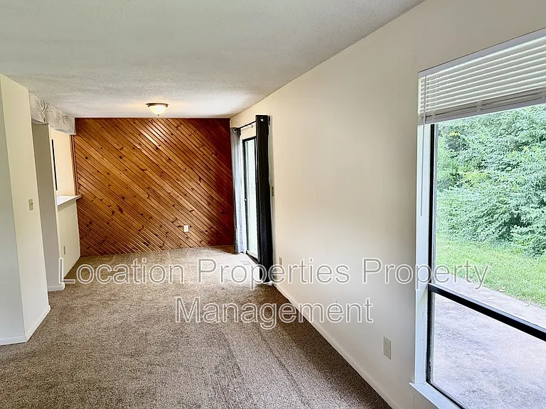 3420 Augusta Dr #1 — Photo 7