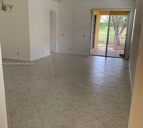 4th image of 340 Conservation Dr