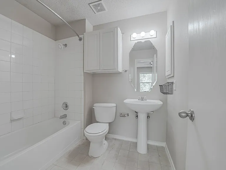 7012 Sorcey Rd — Photo 9