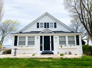216 Navesink Ave, Highlands, NJ 07732
