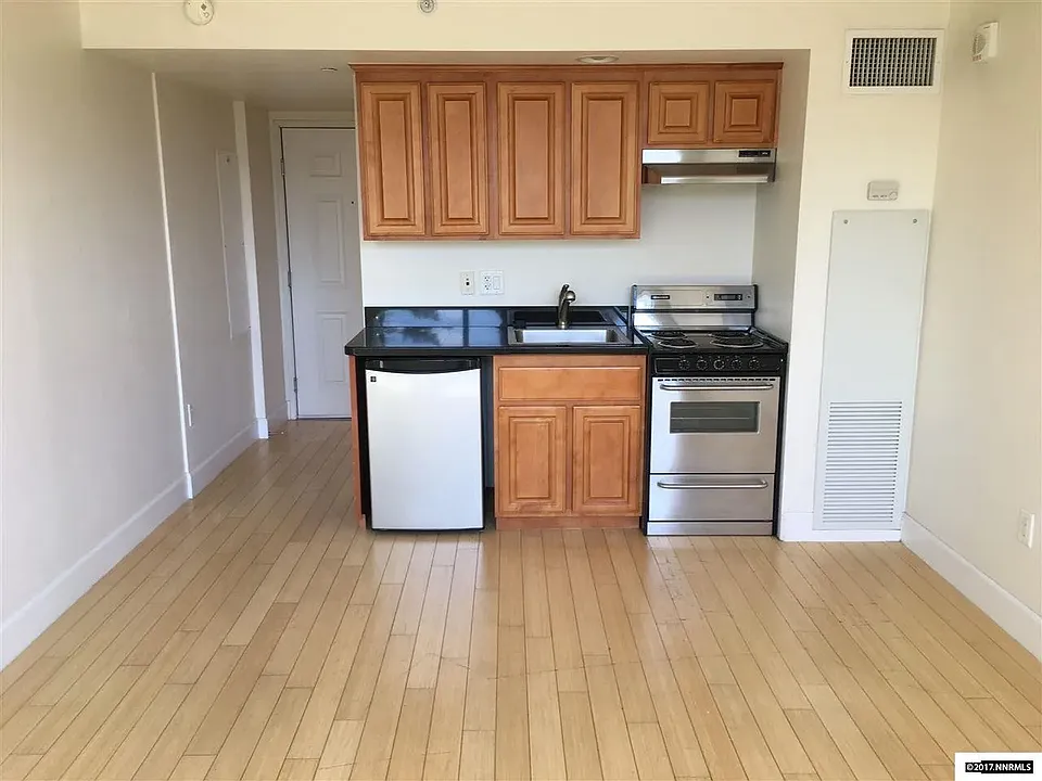 450 N Arlington Ave #201