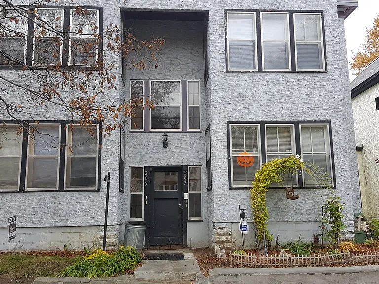 283-289 Bates Avenue — Photo 1
