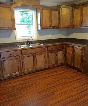 3rd image of 327 N Camden St
