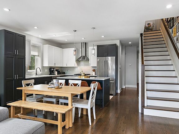 5th image of 1819 N St Louis Ave #2RS