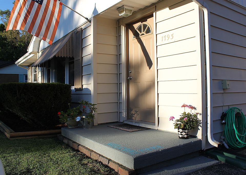 1st image of 1793 E Ogden Ave