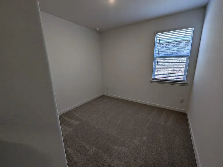 1842 White Ash Way — Photo 10