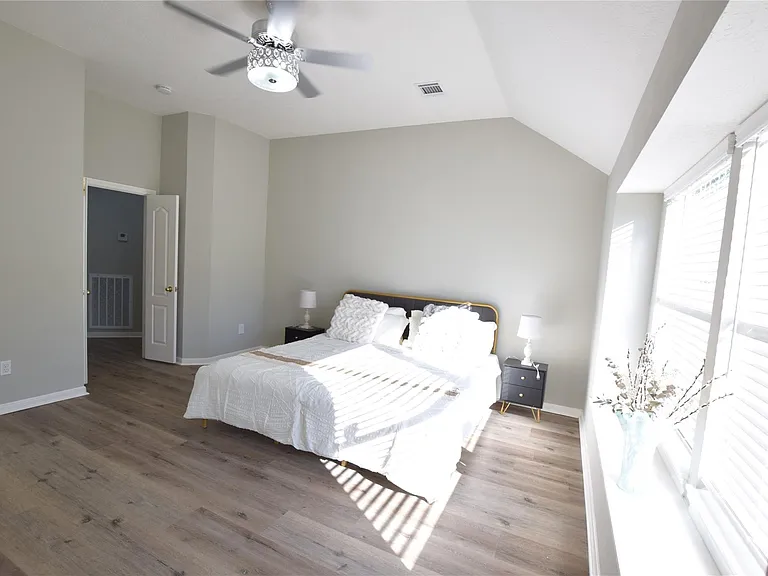 4602 Summer Lakes — Photo 16