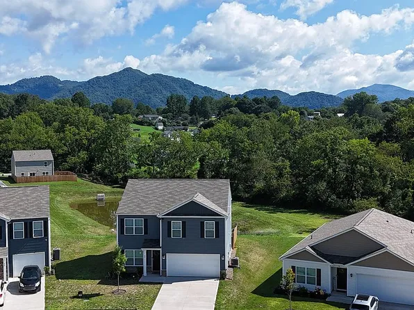 84 Madelyn Dr, Clyde, NC 28721