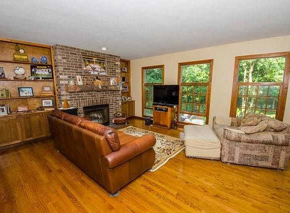 3rd image of 26655 Saint Anns Ct