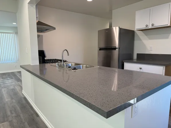 3713 E 15th St, Long Beach, CA 90804